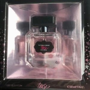 Victoria’s Secret “Tease” Spray 1 fl oz Factory Sealed
